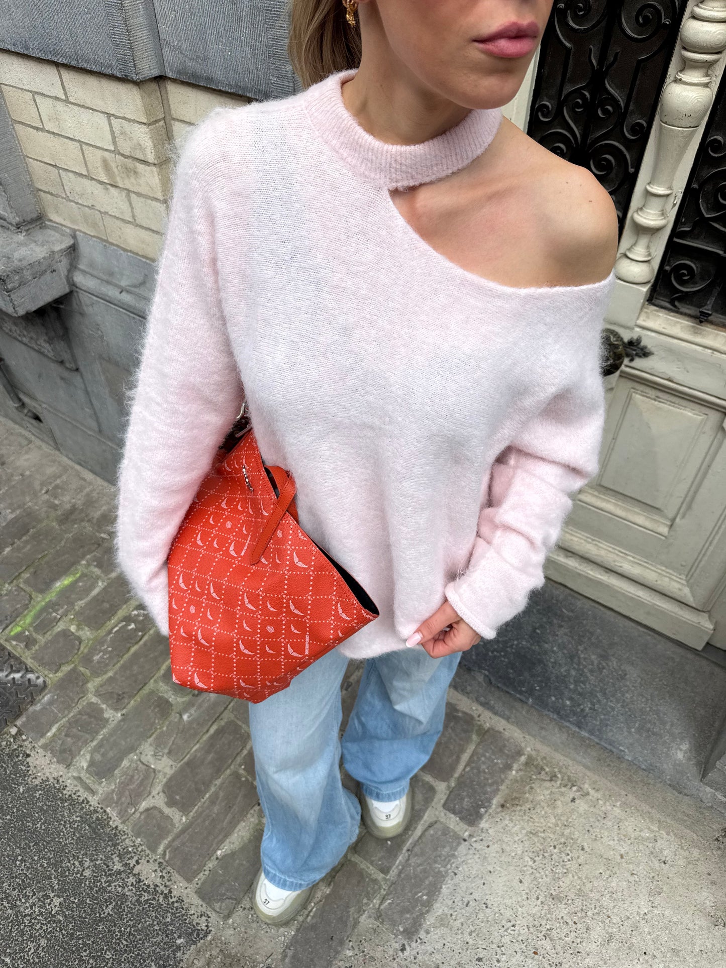 Fluffy Cut-Out Sweater Pink